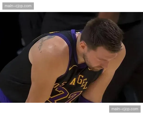 乔纳森艾萨克左膝扭伤 魔术前锋将缺席对阵太阳比赛