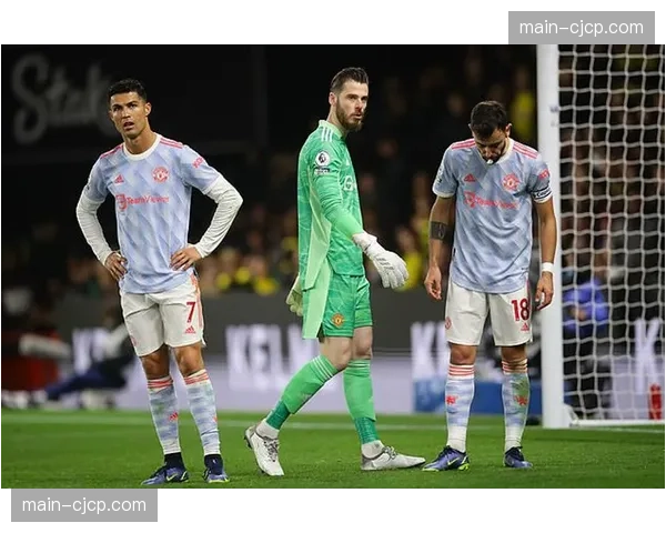 尤尔曼德战术纪律：勒沃库森整体协作与位置保持的防守组织